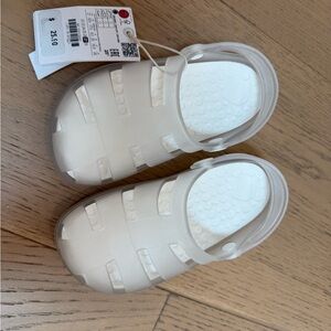Kids clear jelly sandals